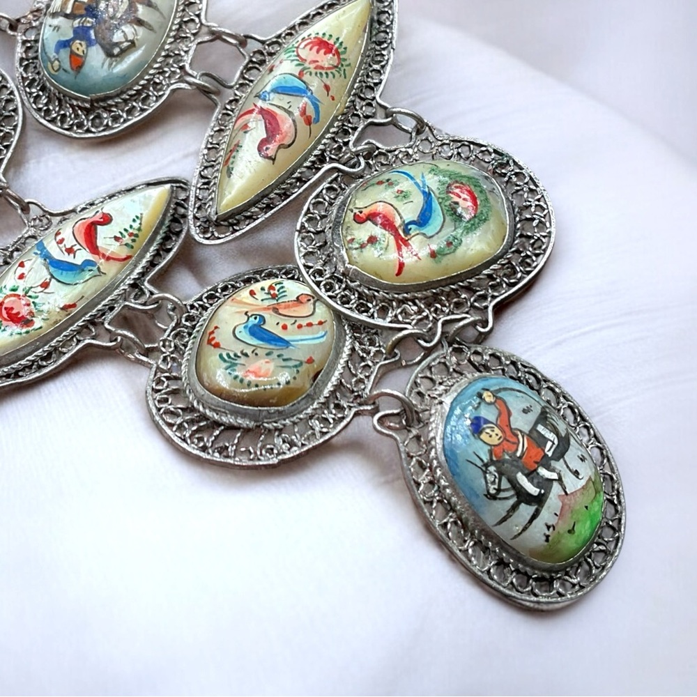 🌺 Antique Persian Hand-Painted Mother of Pearl Necklace & Earrings - Picture 5 of 15